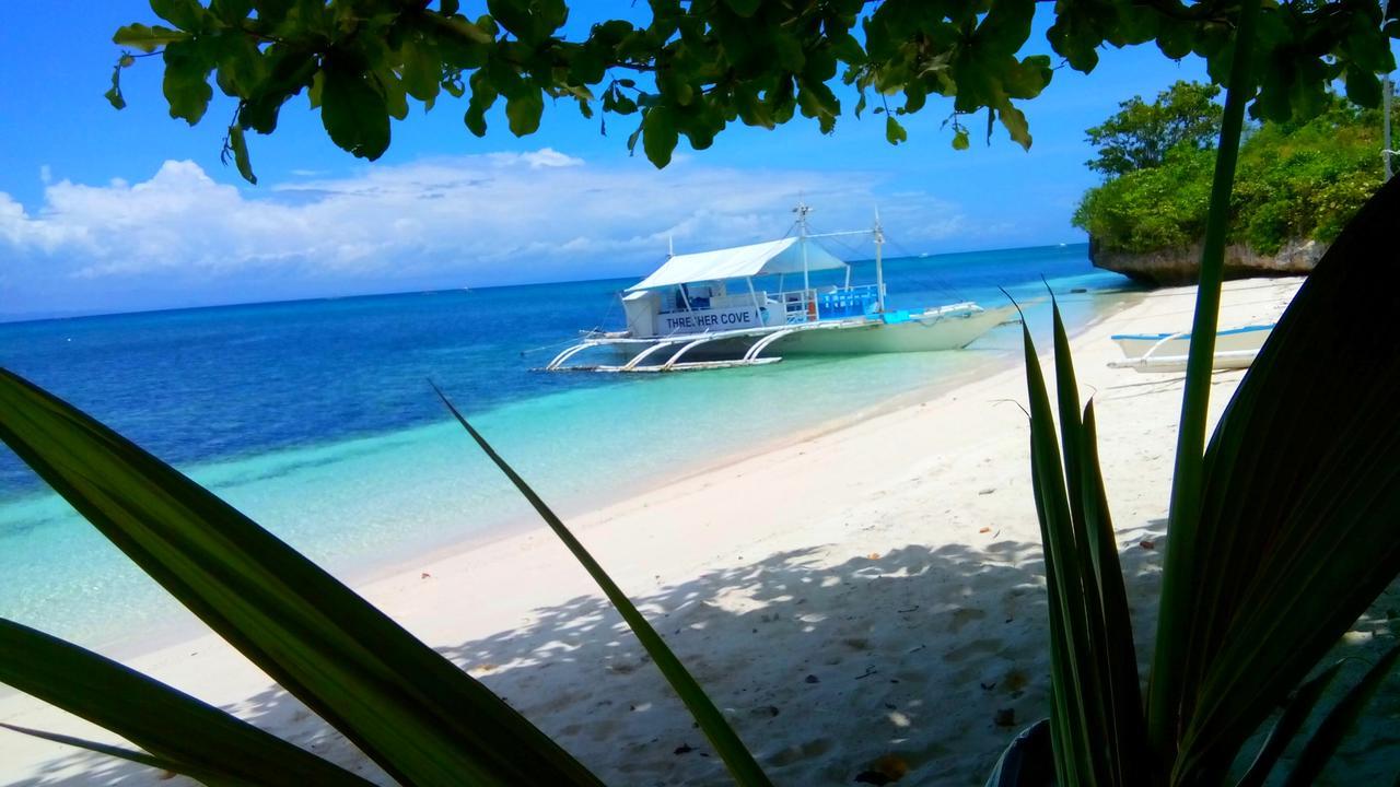 Thresher Cove Dive Resort Logon Luaran gambar